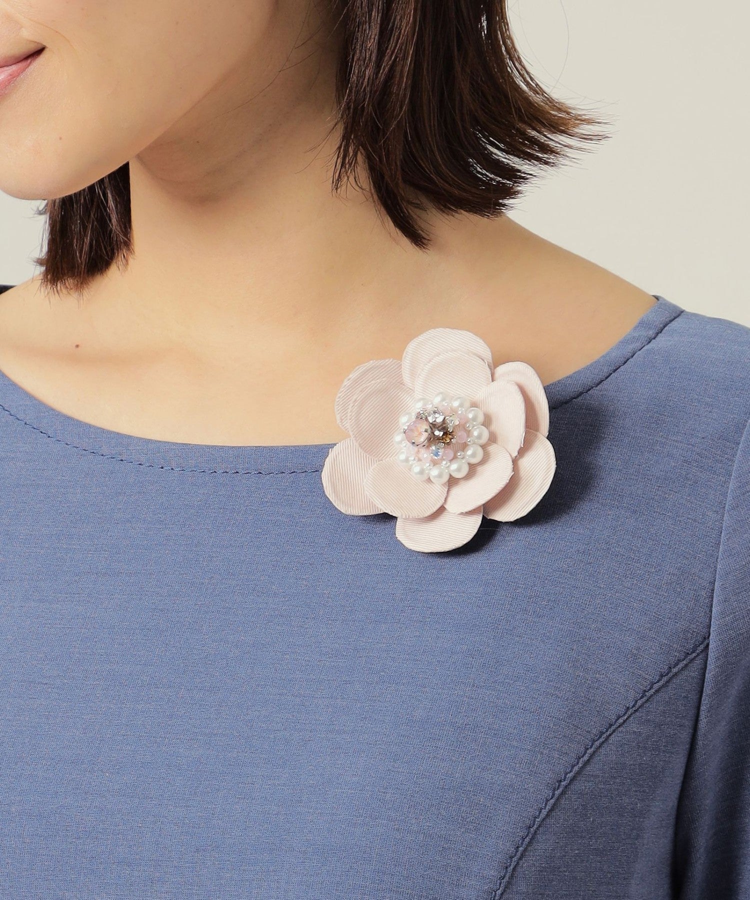 2361-W5V1913812__,12,