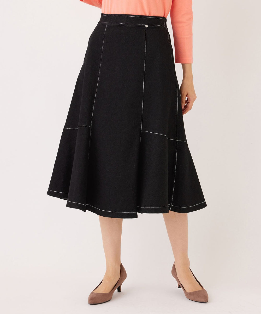 L】ブラックデニム フレアスカート(スカート)｜TO BE CHIC(トゥー ビー