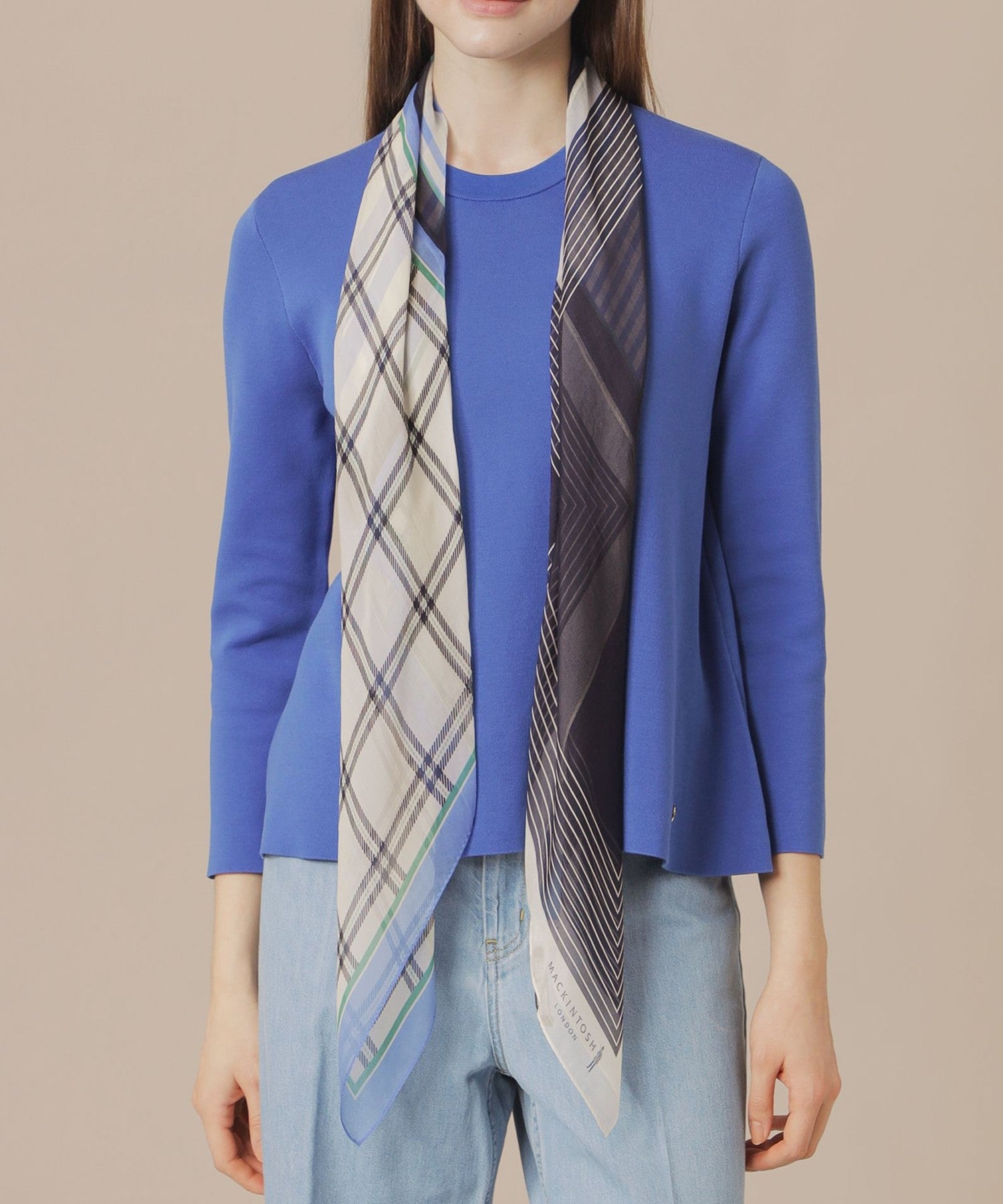 2511-G570350624__A,24,