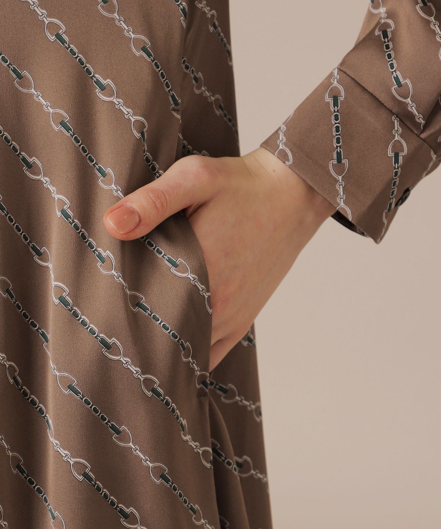 2511-G5J1842046__P,46,