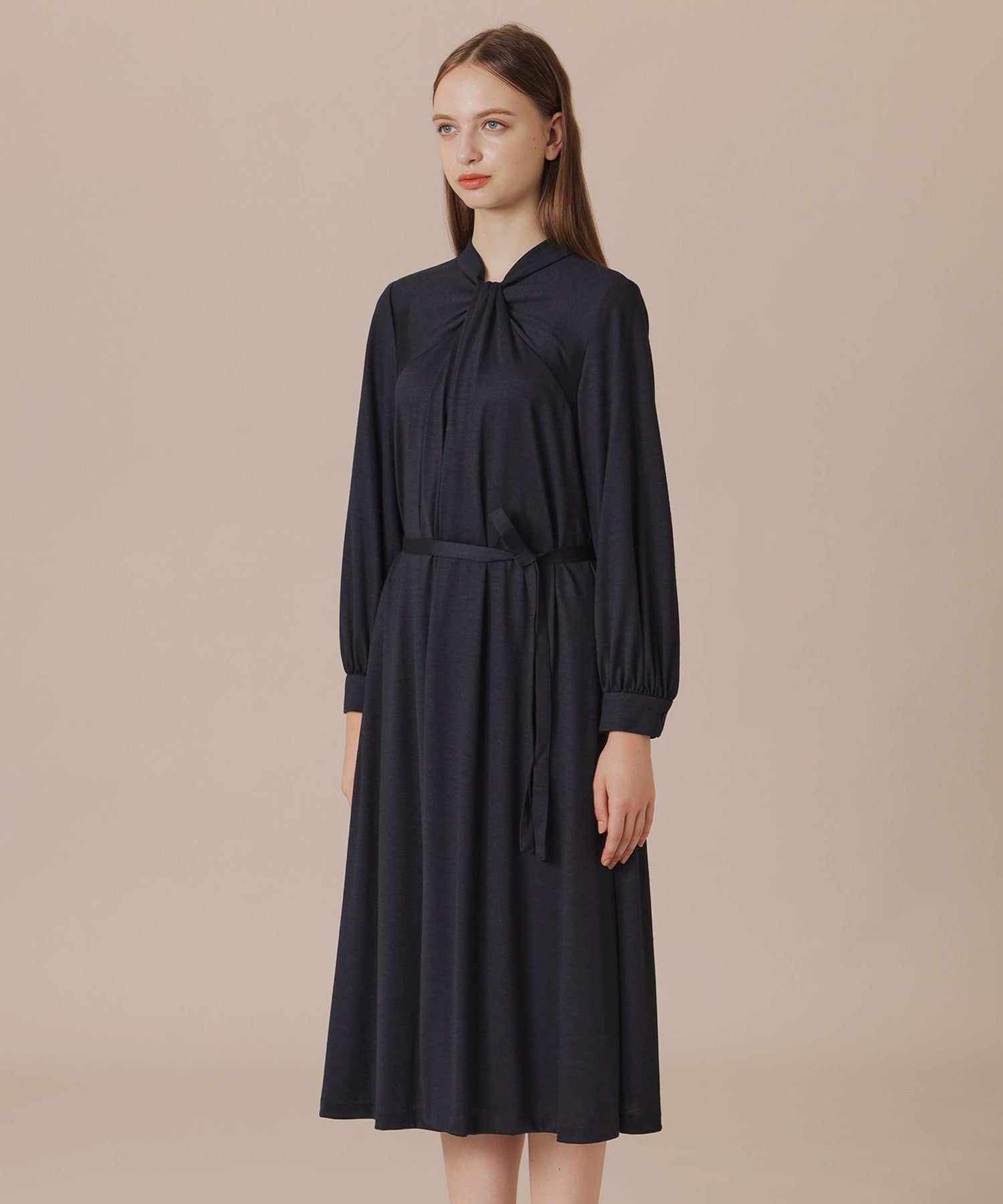 2511-G5J2147528__L,28,