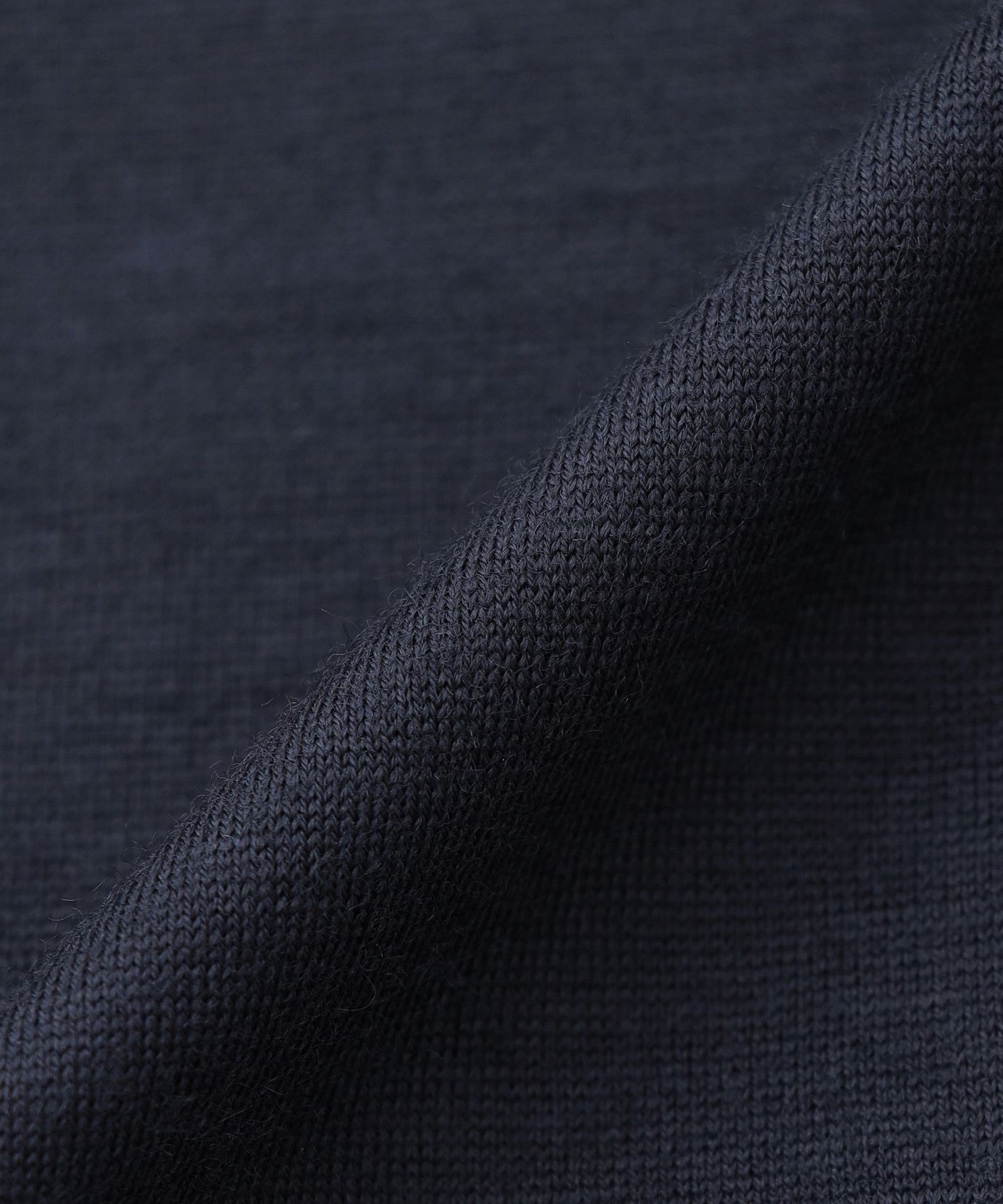 2511-G5J2147528__R,28,