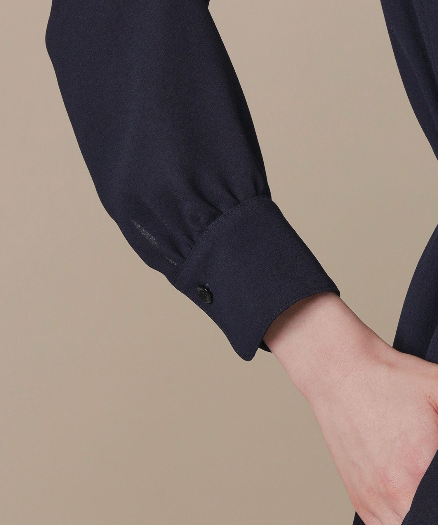 2511-G5J8269628__N,28,