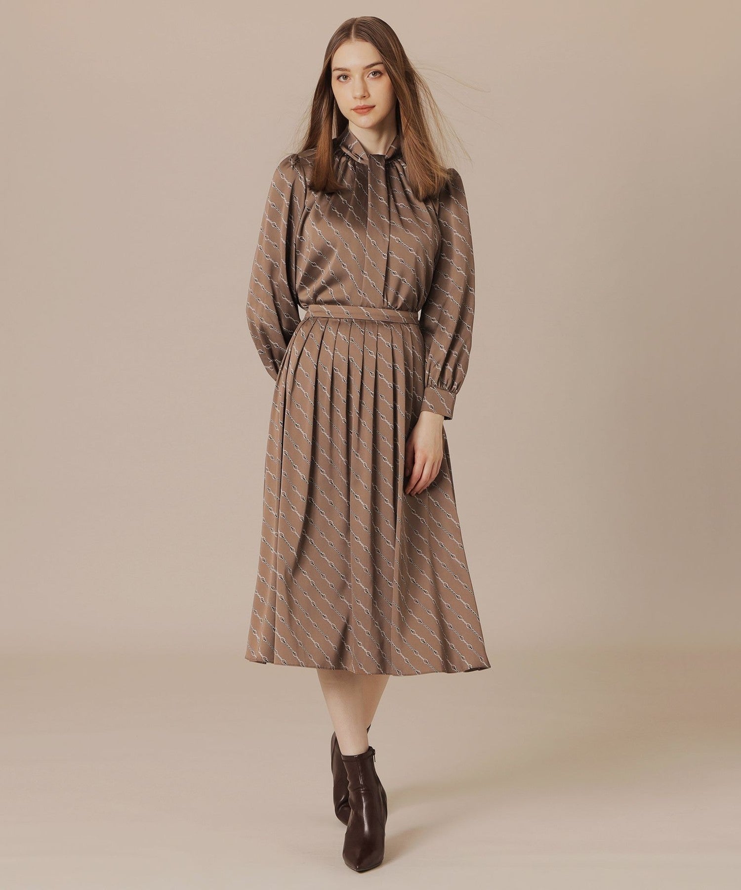 2511-G5M0542028__J,28,