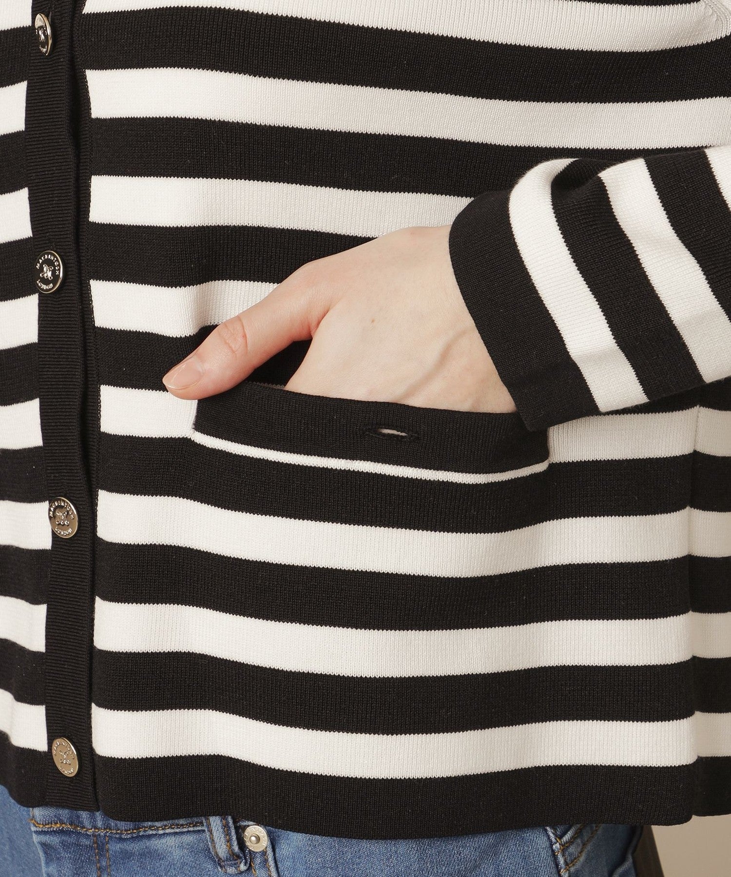 2511-G5N0370208__O,08,