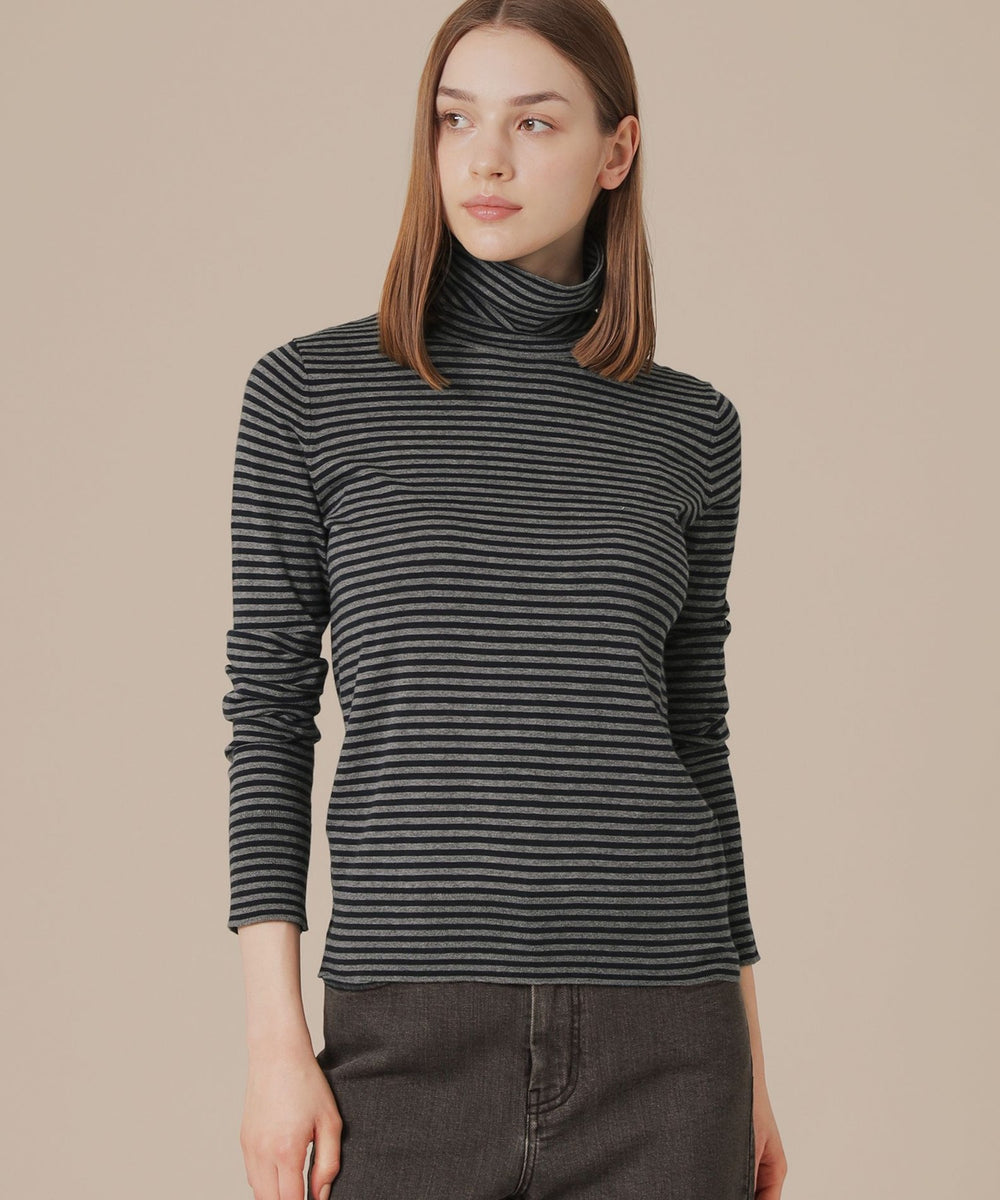 美品 St Andrews ラメストライプセーター М セントアンドリュース 美品 St Andrews ラメストライプセーター М