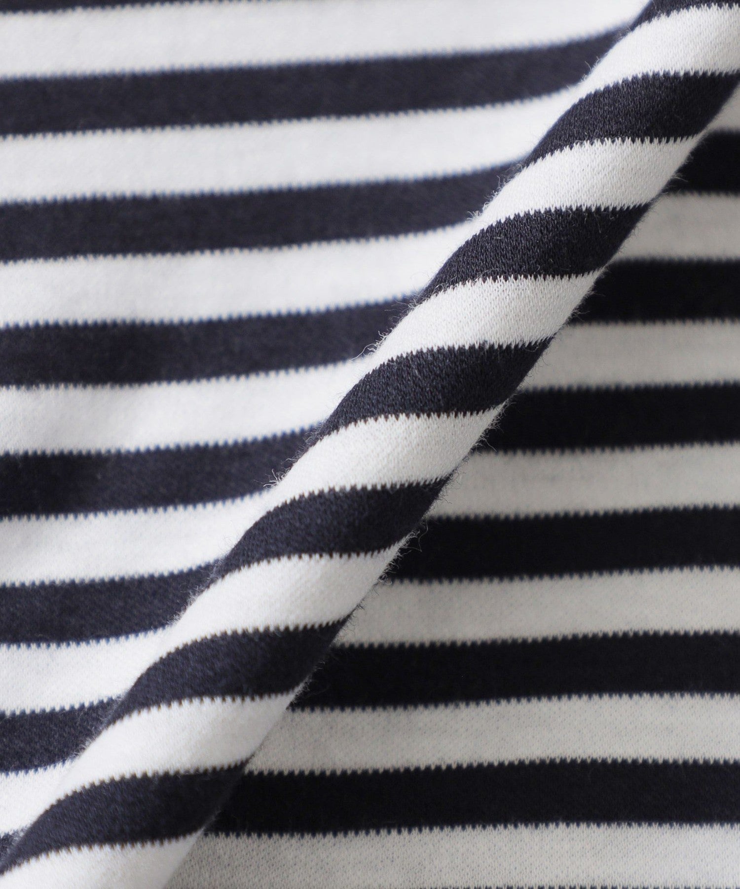 2511-G5P0415124__R,24,