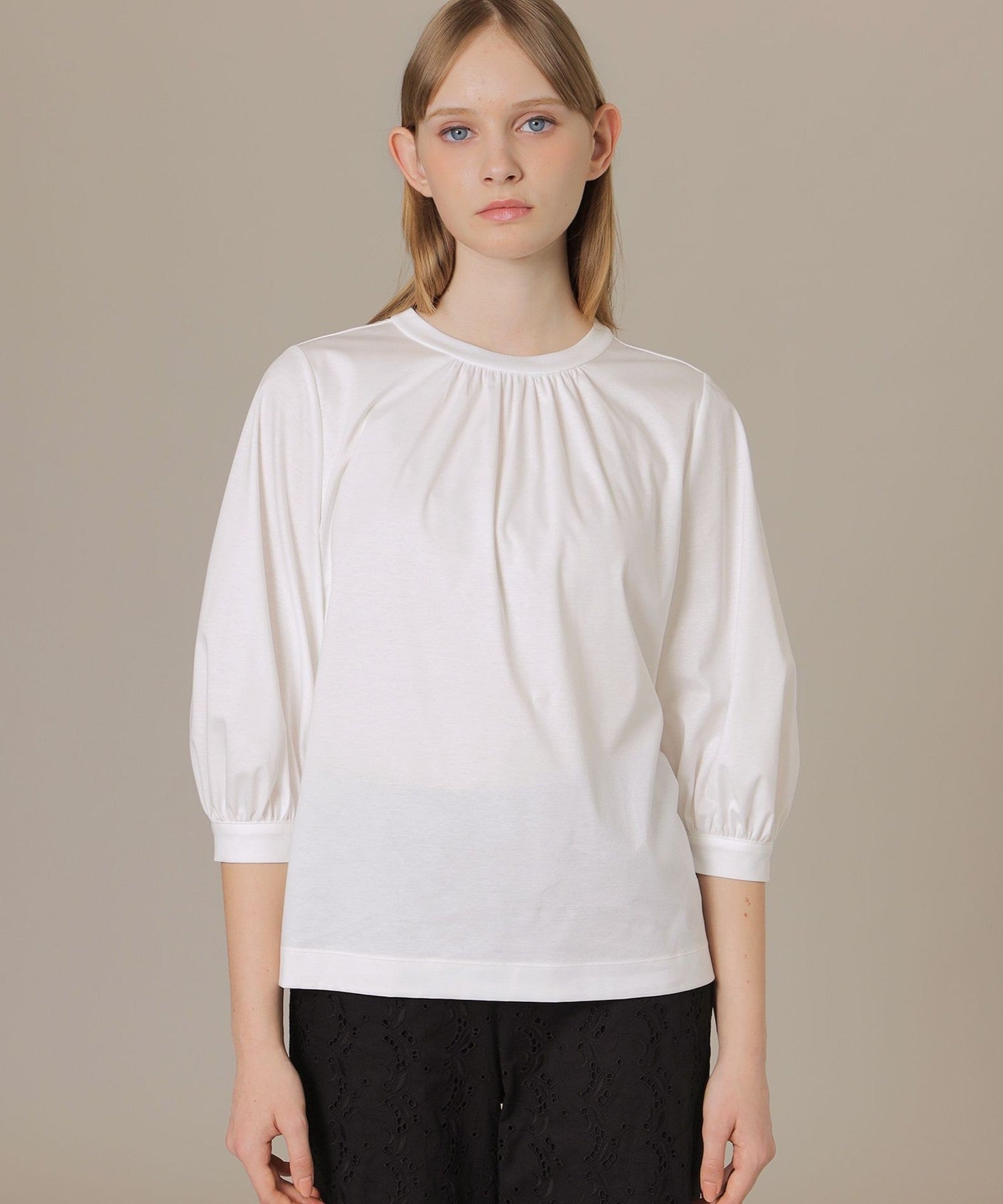 2511-G5P4115702__A,02,