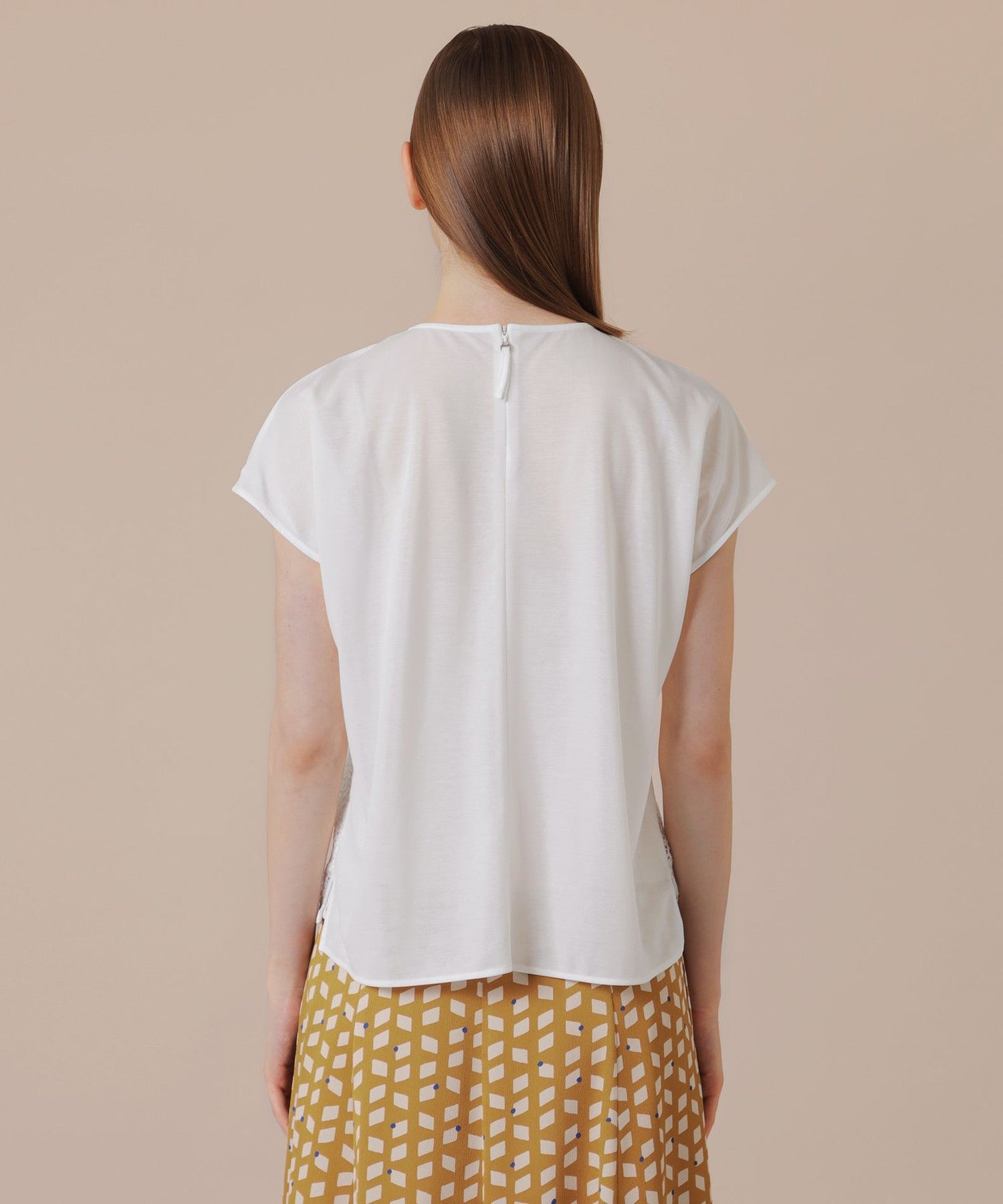 2511-G5P7068702__M,02,