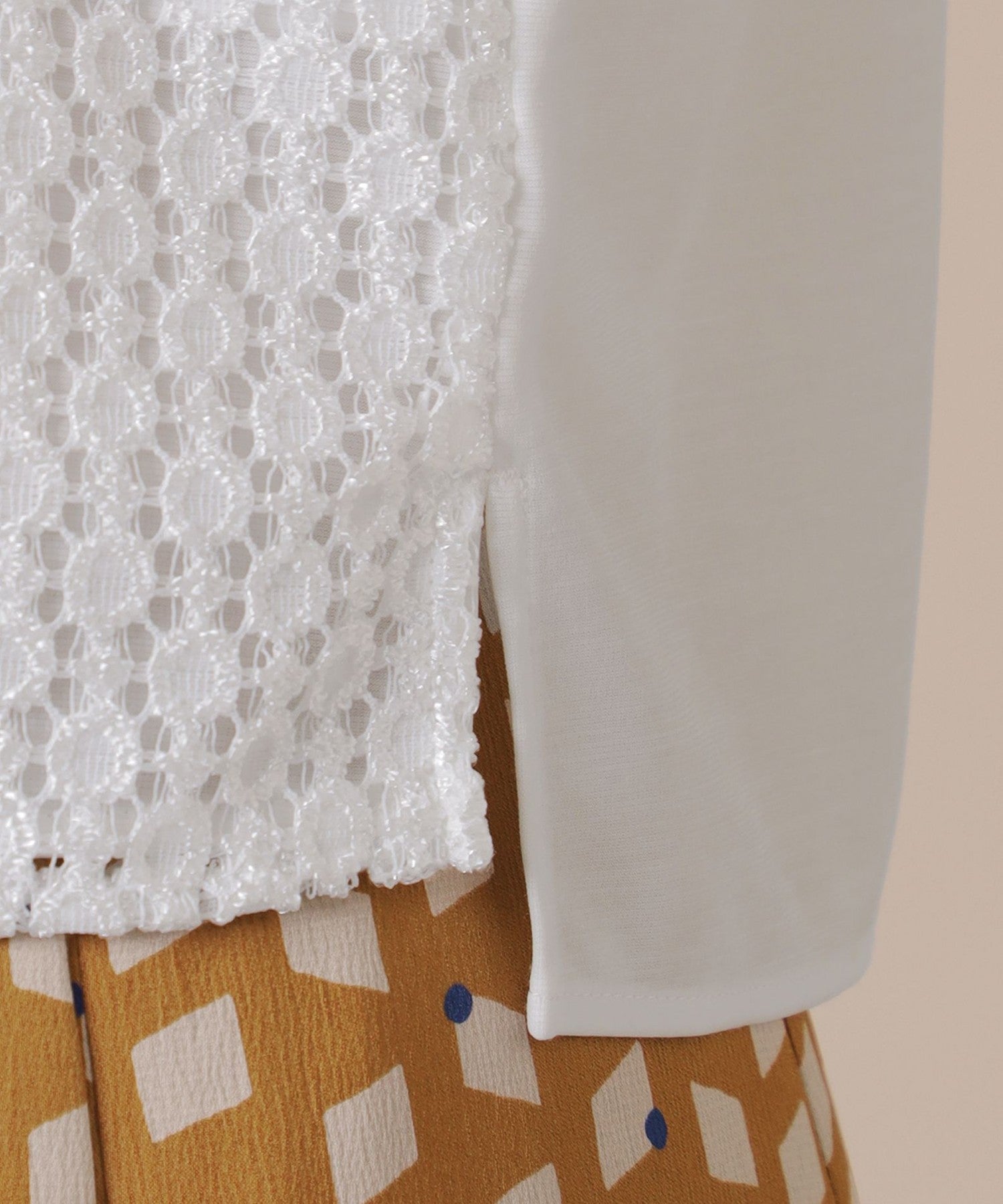 2511-G5P7068702__O,02,