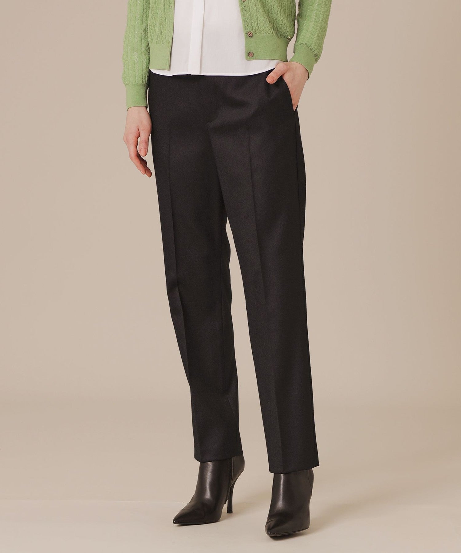 2511-G5R1363509__A,09,モデル身長174cm 着用サイズ：38