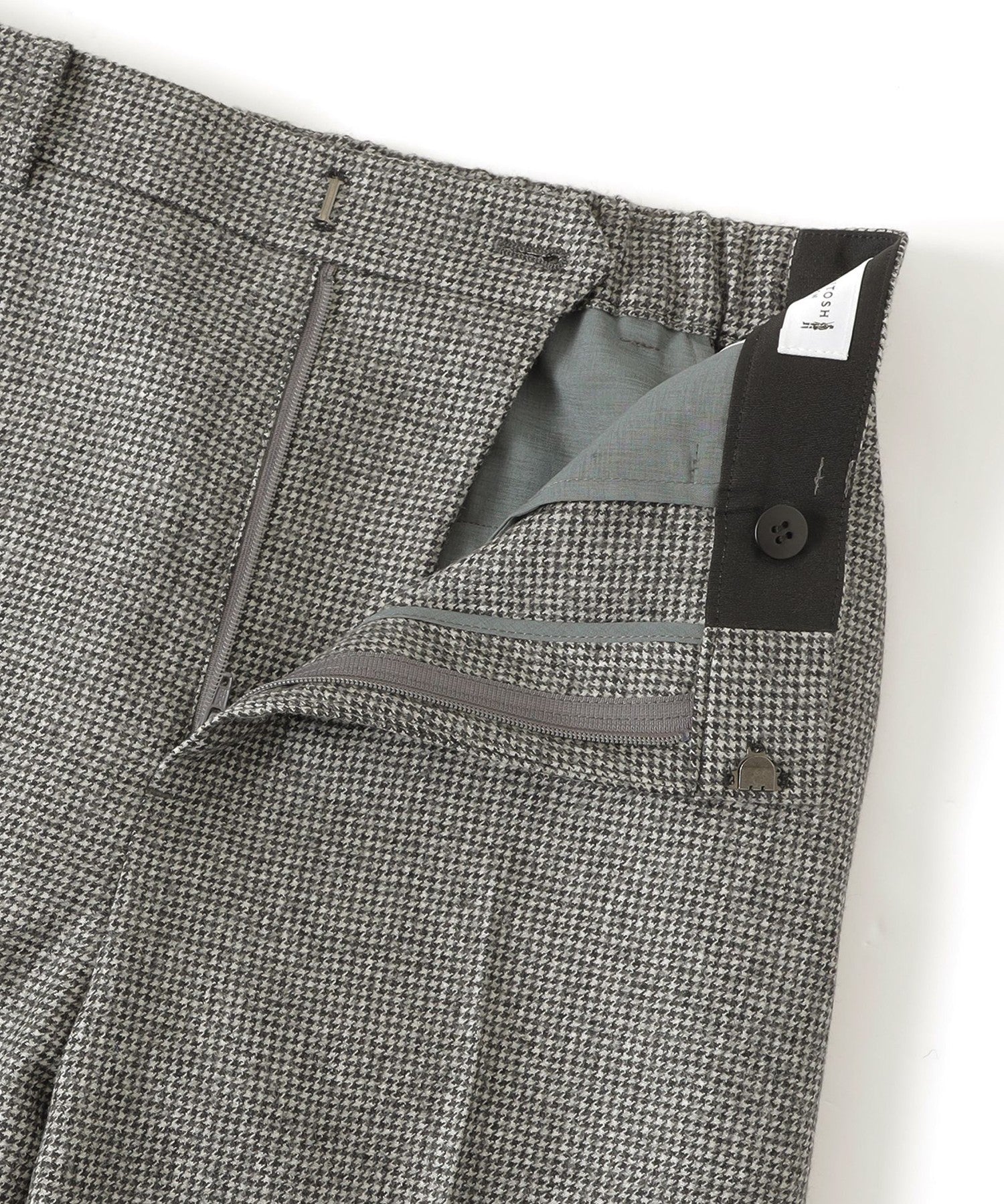 2511-G5R1363509__Q,09,