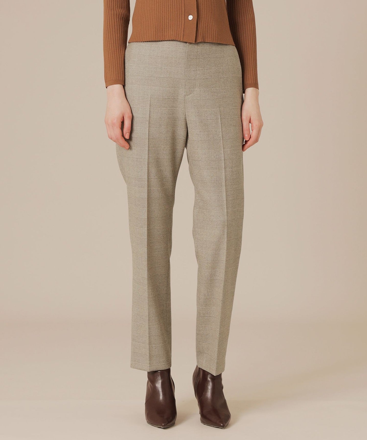 2511-G5R1363542__A,42,モデル身長174cm 着用サイズ：38