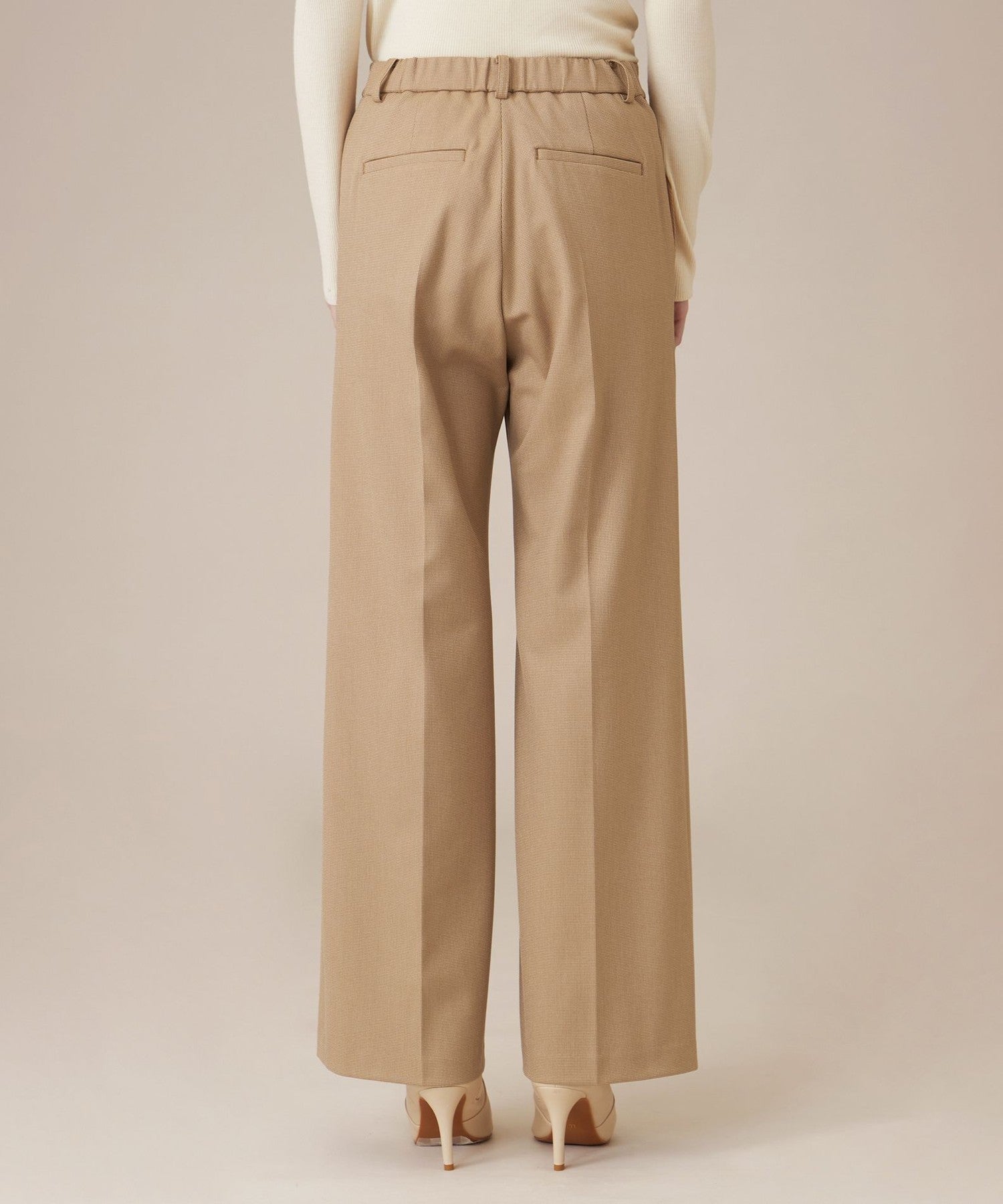 2511-G5R1668442__M,42,