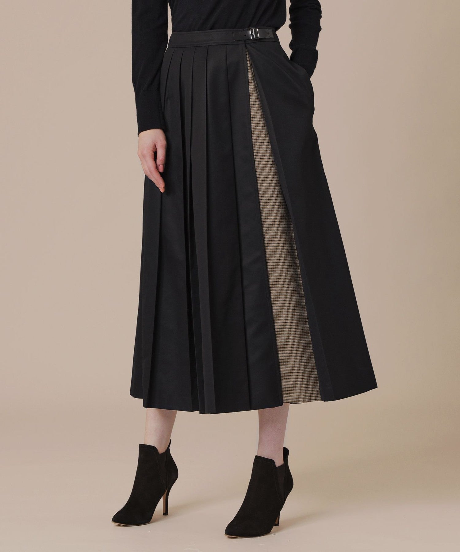 2511-G5S0142409__A,09,モデル身長174cm 着用サイズ：38