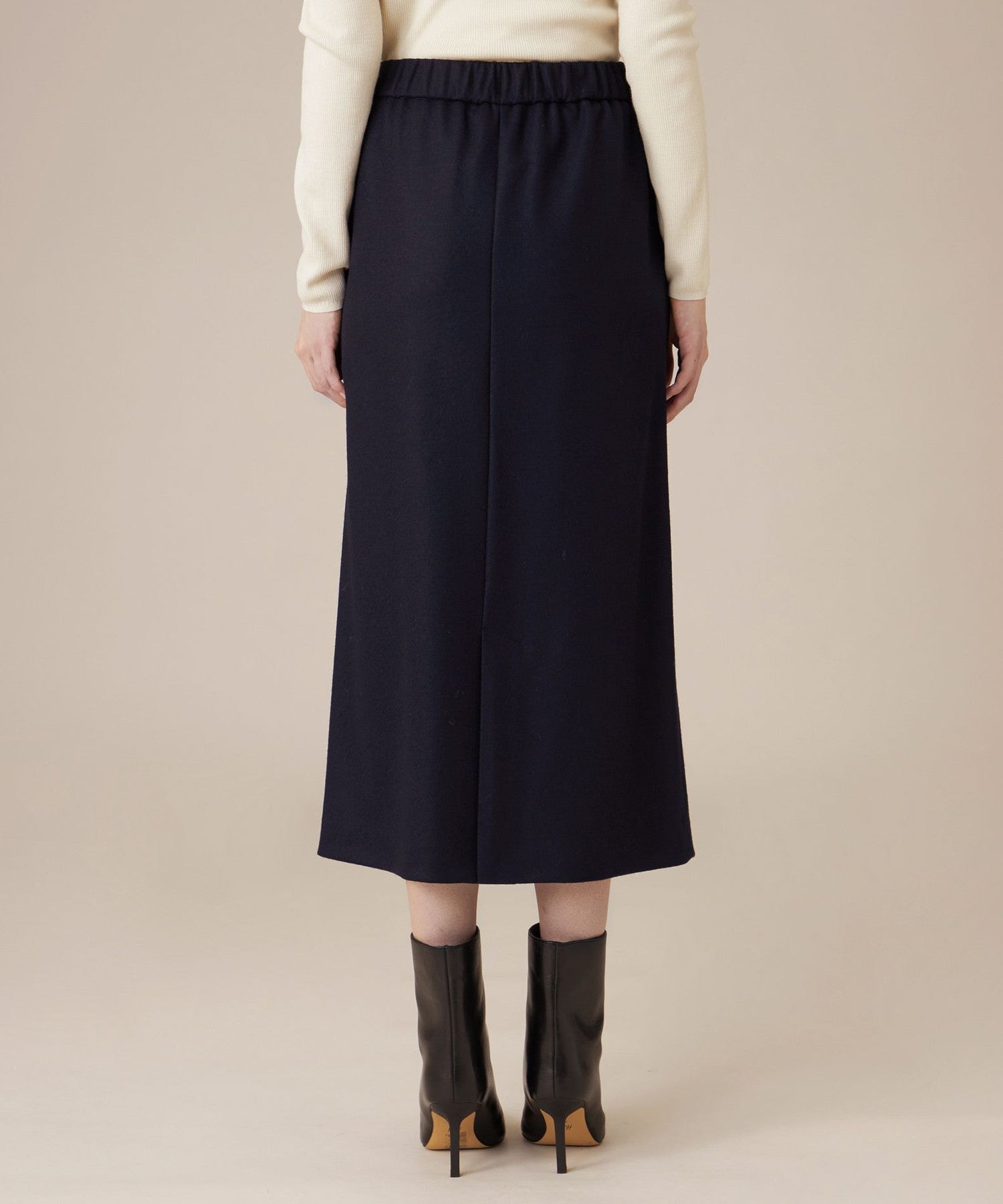 2511-G5S1968228__O,28,