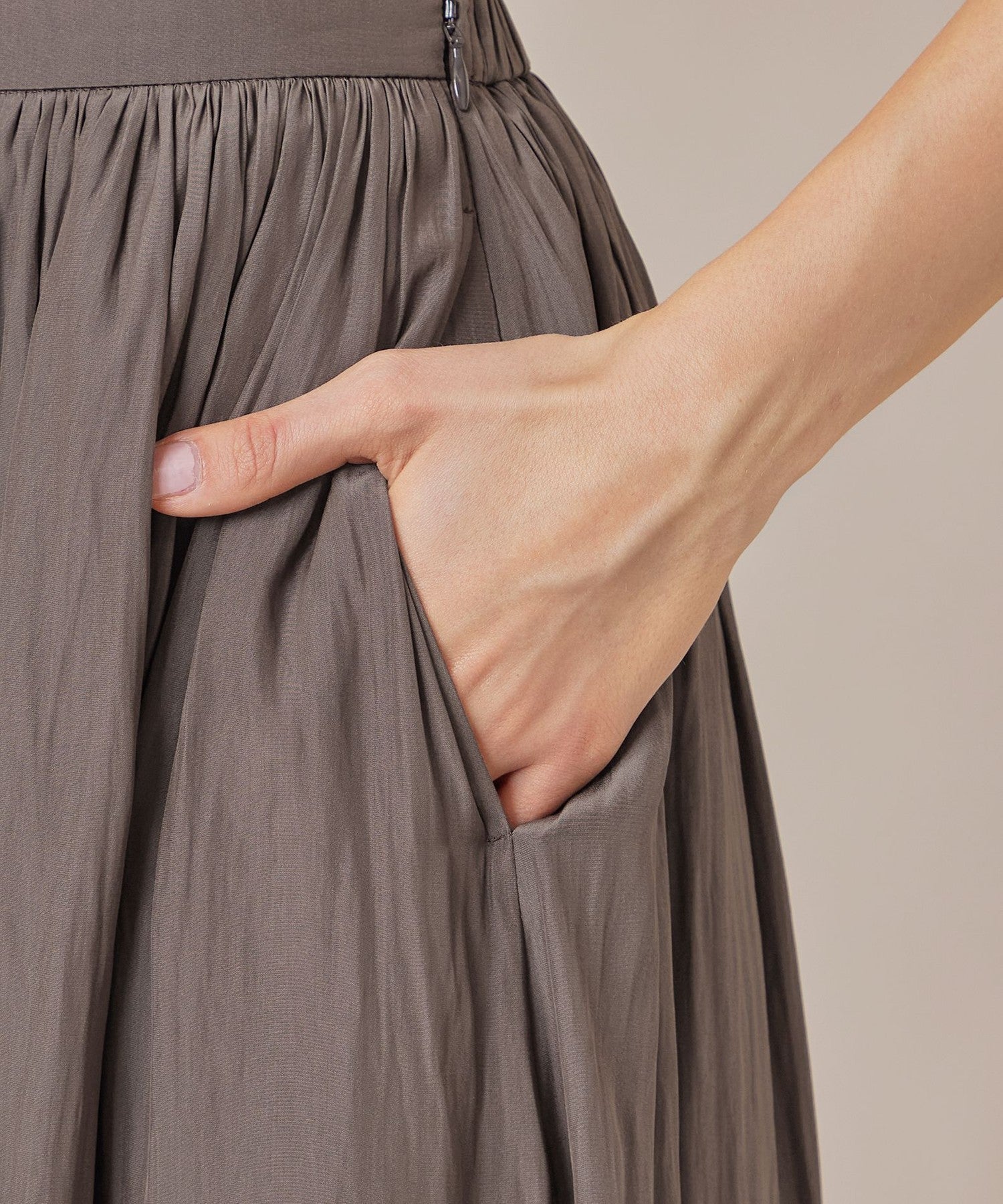 2511-G5S8656758__N,58,