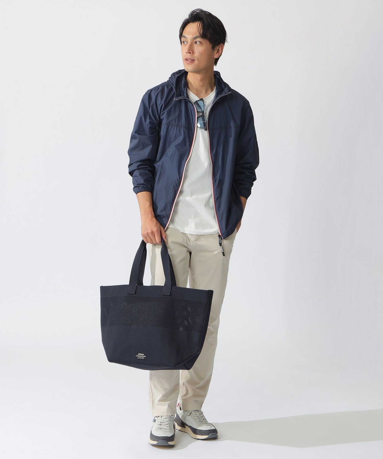 3651-4215155718__K,18,