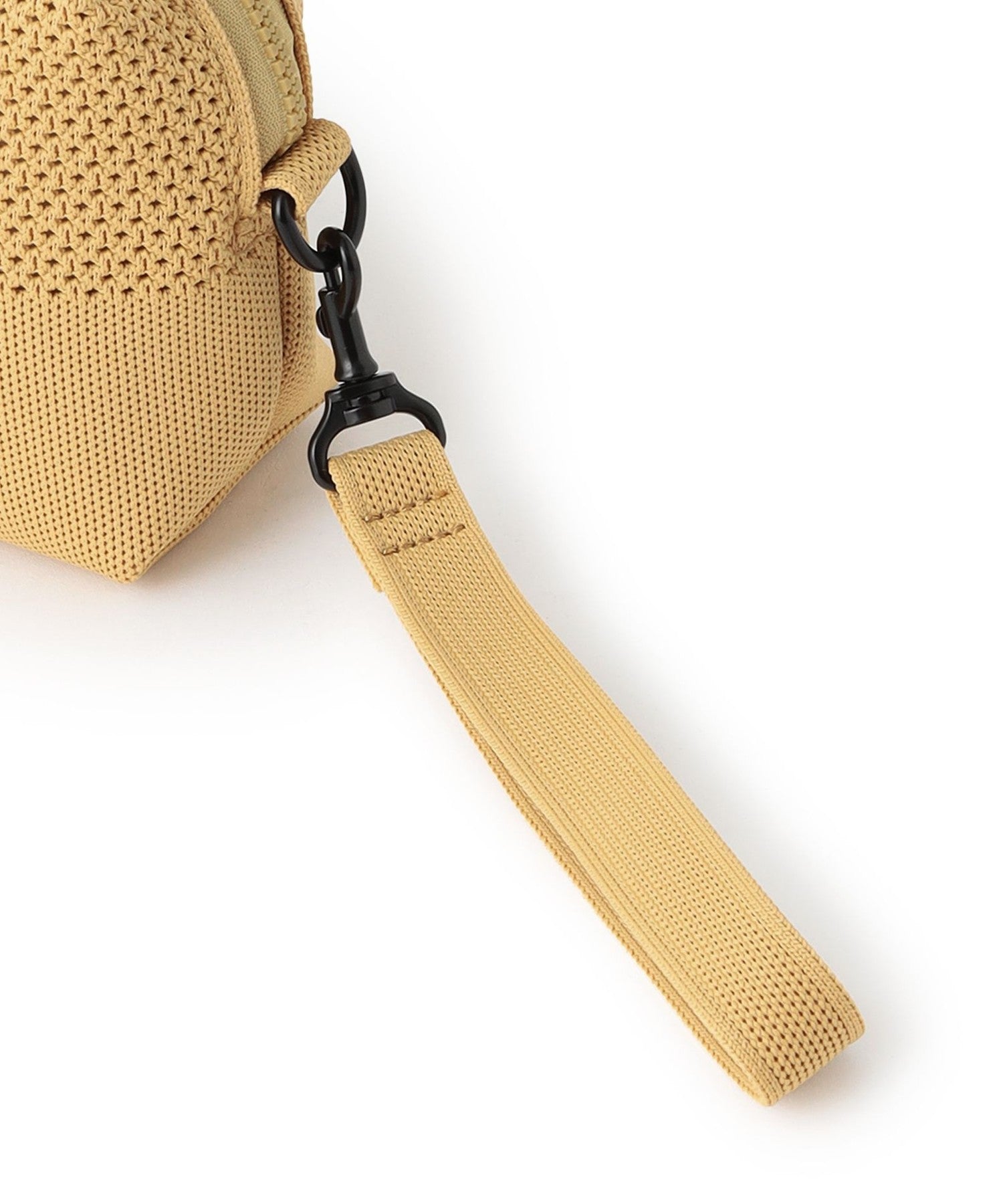 3651-4215355766__R,66,