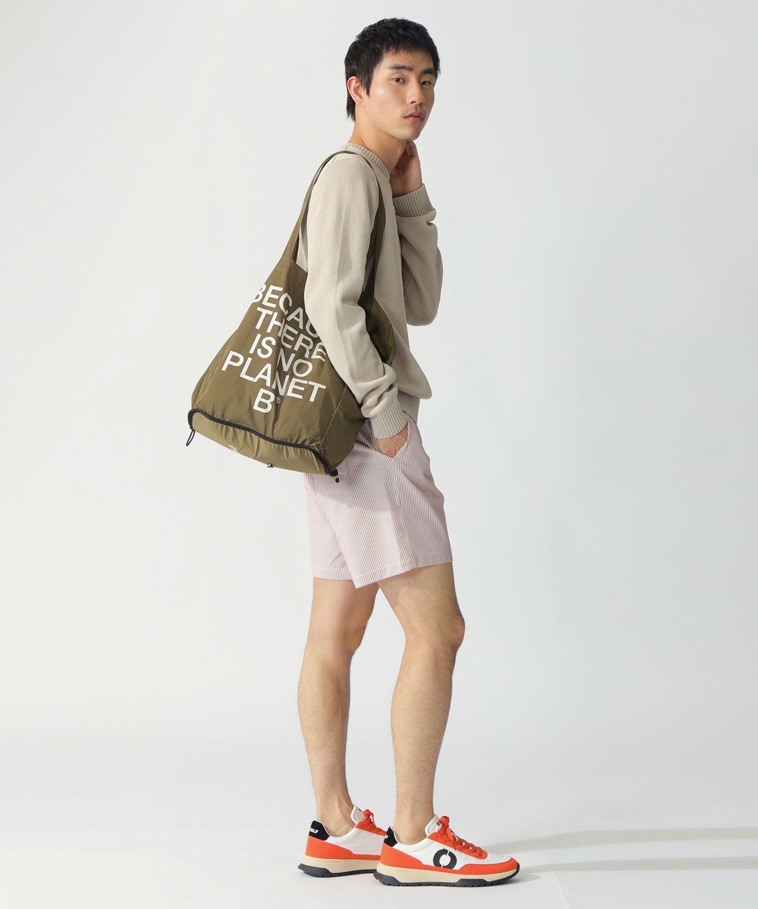 3651-4215804077__W,77,