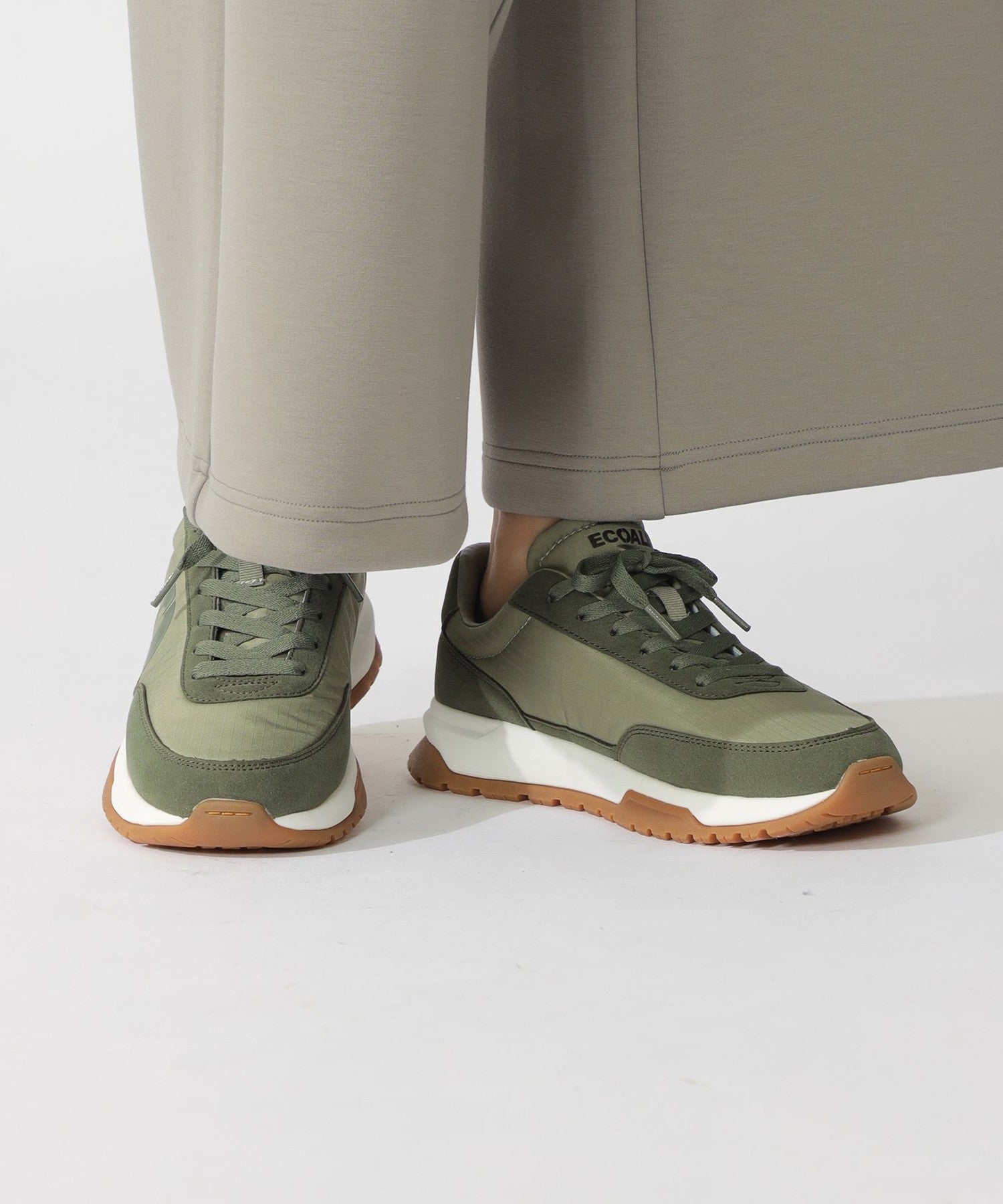 3651-4244703402__J,02,