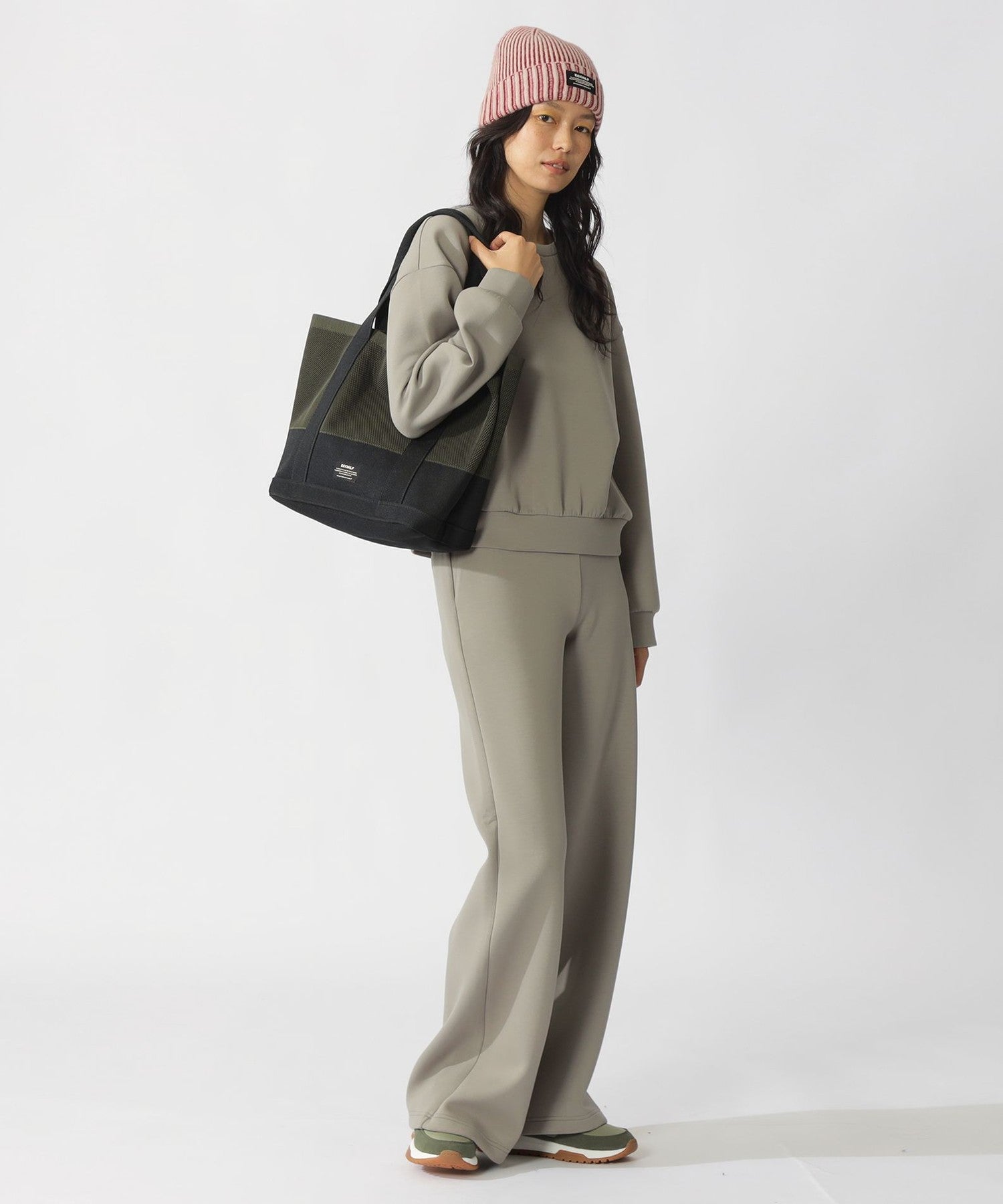 3651-4244703402__M,02,